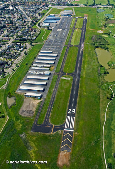 © aerialarchives.com aerial photography Petaluma municipal airport (O69), California