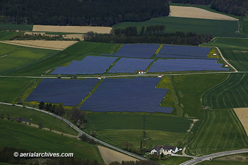 © aerialarchives.com aerial solar farming Bavaria Germany AHLB7595 C0Y2RX